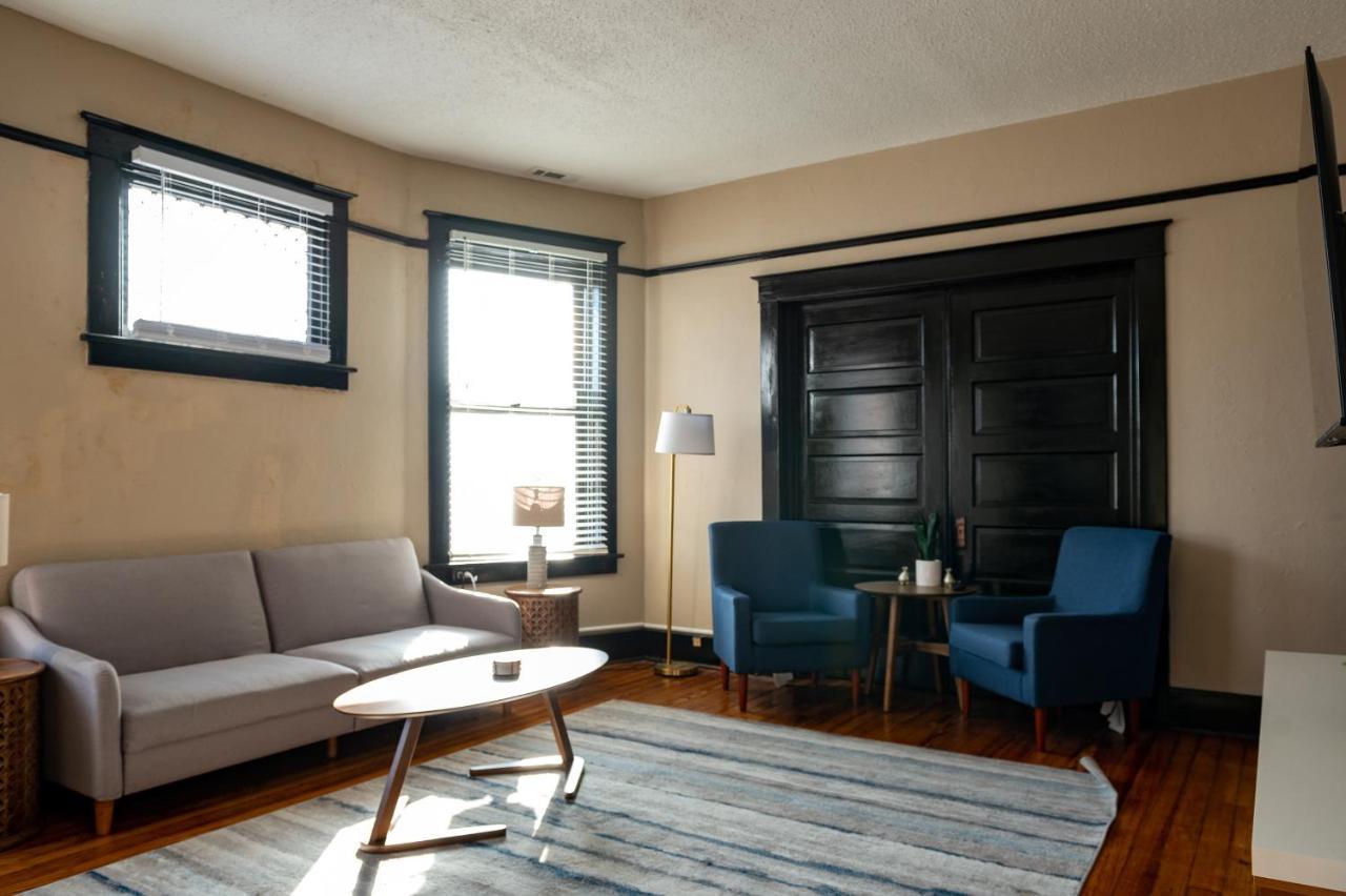 Updated 3 Bedroom Unit With Balcony! Cape Girardeau Ngoại thất bức ảnh
